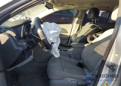 2015 Chevrolet Malibu Ls z USA, uszkodzony, nr VIN 1G11B5SL3FF171780